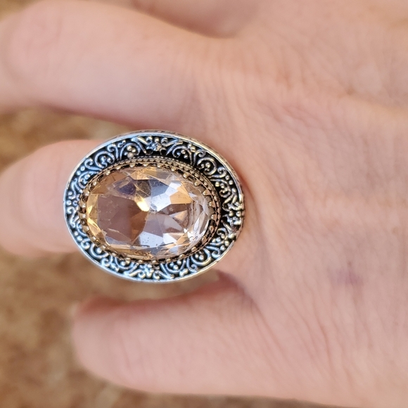 New Morganite Silver Statement Ring. - Picture 8 of 16